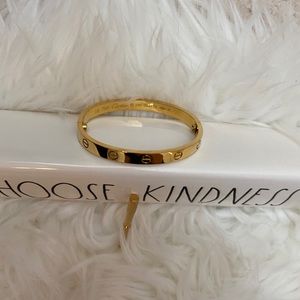 Bracelet size 16 - love